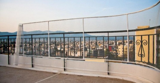 Παιδιά και μπαλκόνι: Πως να τα προστατέψετε- Οδηγός διαχείρισης του υπερκινητικού παιδιού